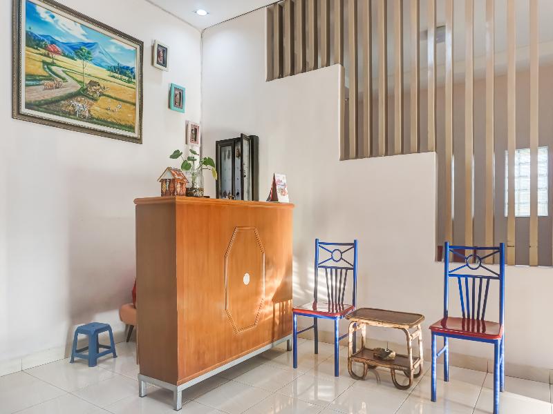 Hh Guest House Makassar - Lobi