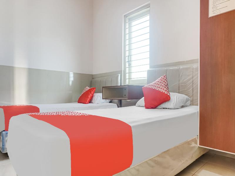 Hh Guest House Makassar - Oda