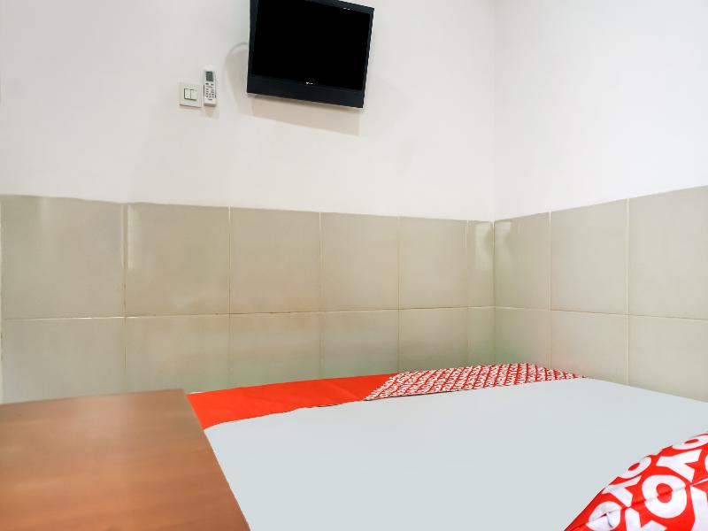 Hh Guest House Makassar - Oda