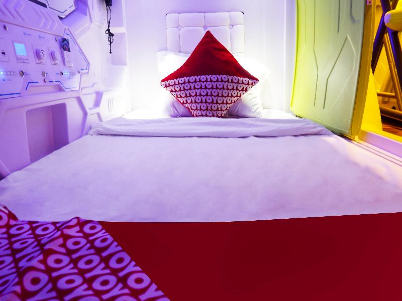 Hotel O Fiducia Capsule Hotel - Oda
