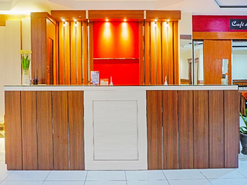 Capital O 91331 Hotel Grand Saota Soppeng - Lobi