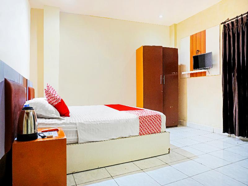 Capital O 91331 Hotel Grand Saota Soppeng - Oda