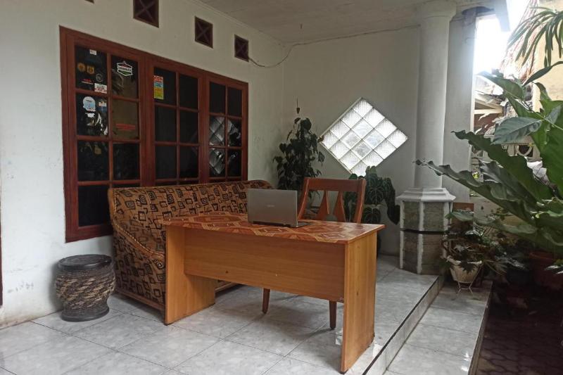 SPOT ON 91339 Pondok Kost Aulia Syariah - Lobi