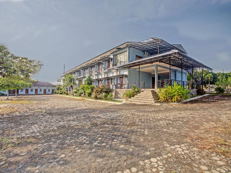 OYO 90947 Hotel Sarbini - Genel