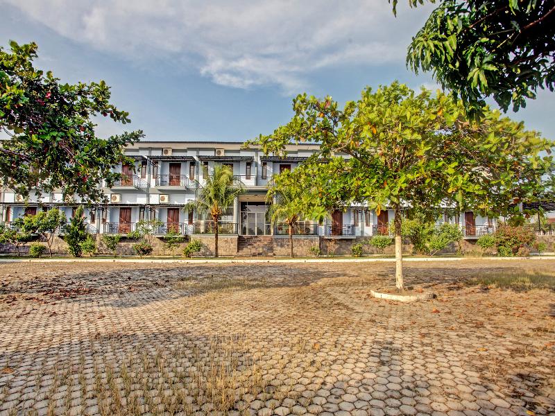 OYO 90947 Hotel Sarbini - Genel
