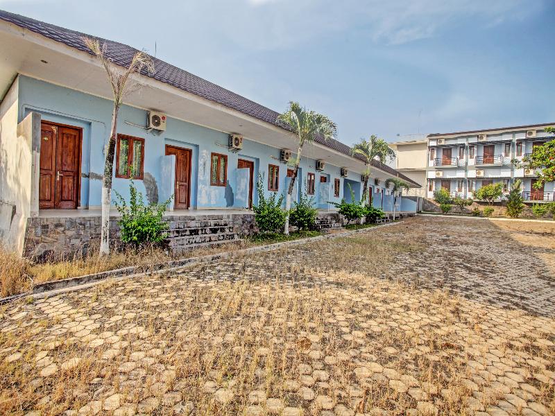 OYO 90947 Hotel Sarbini - Genel