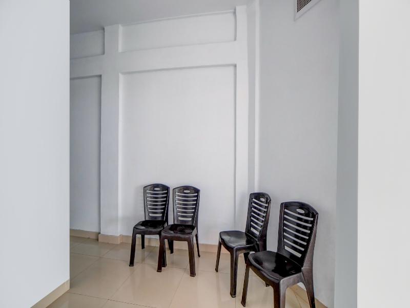 OYO 90994 Ada Guest House - Lobi
