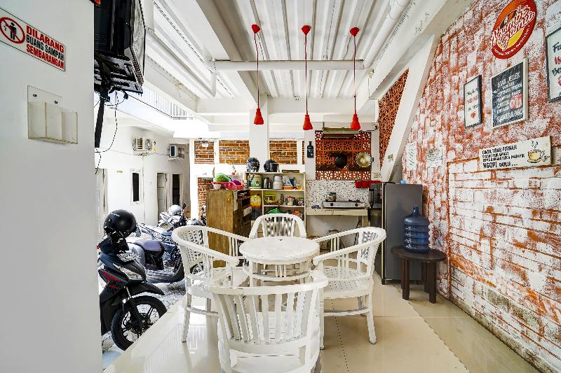 91173 Guesthouse King Puntodewo - Lobi