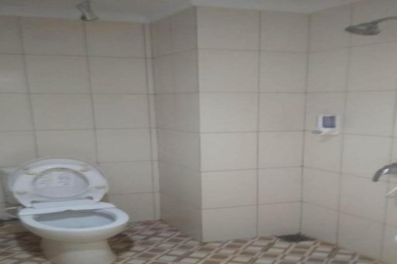 OYO 91097 Hotel Atika - Oda