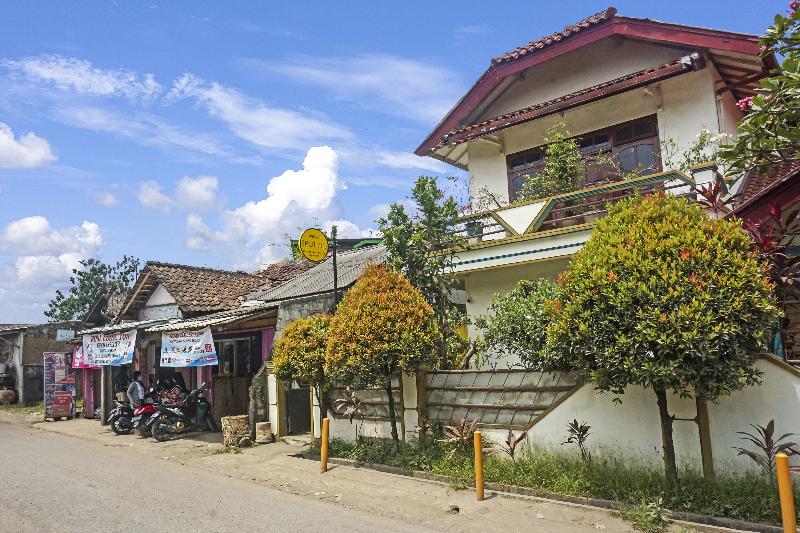 SPOT ON 90928 Wisma Asri Putra Syariah - Genel
