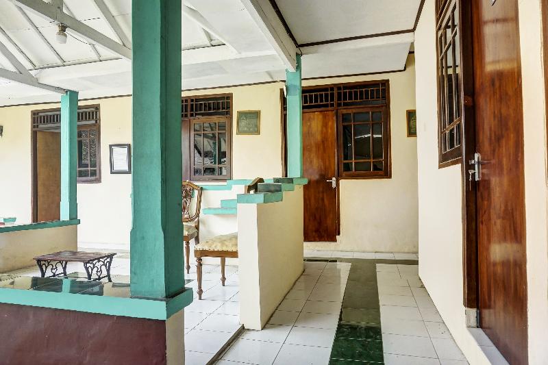 SPOT ON 90928 Wisma Asri Putra Syariah - Genel