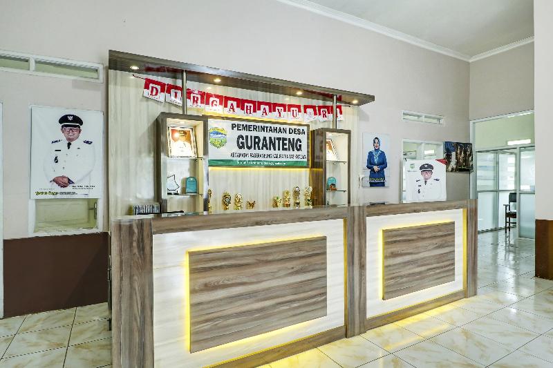 OYO Homes 90956 Desa Wisata Guranteng - Lobi