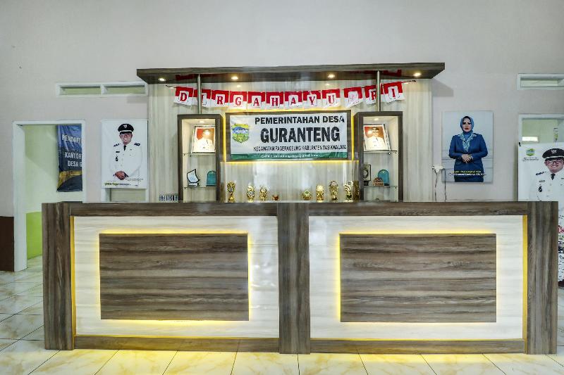 OYO Homes 90956 Desa Wisata Guranteng - Lobi
