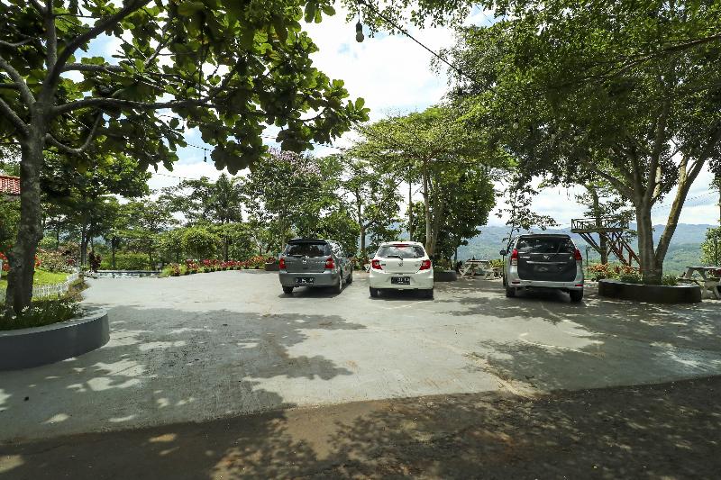 OYO Homes 90956 Desa Wisata Guranteng - Genel