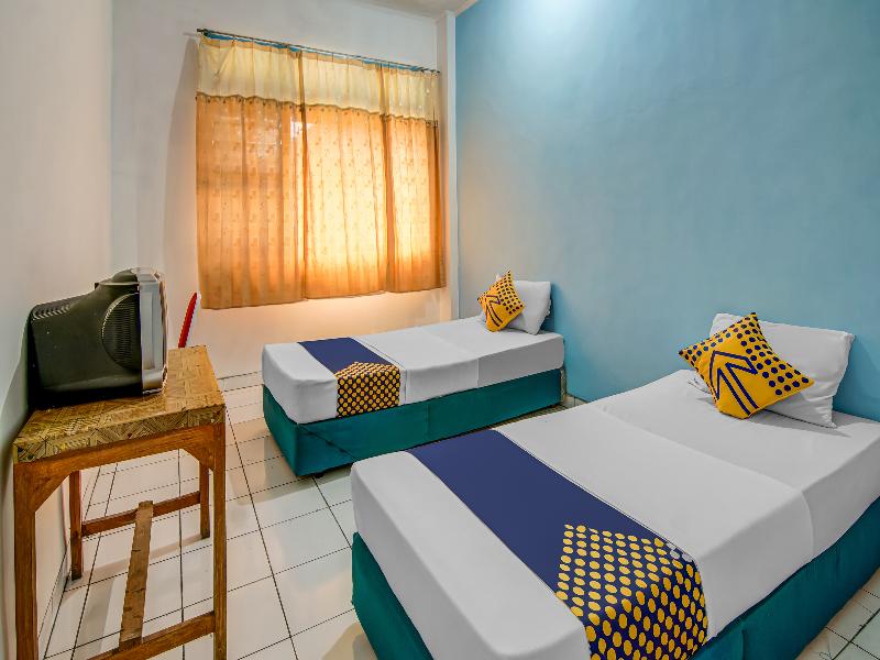 SPOT ON 90964 Hotel Margadana - Oda