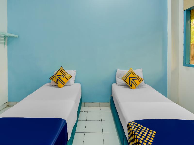 SPOT ON 90964 Hotel Margadana - Oda