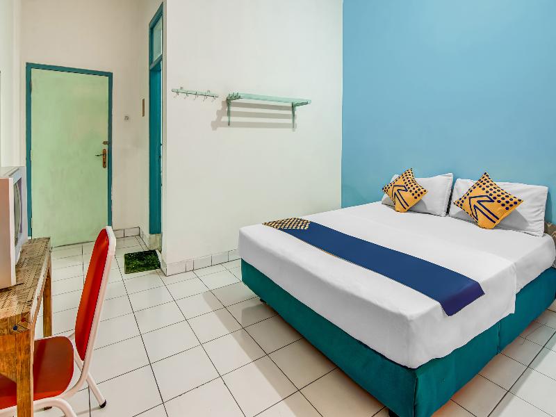 SPOT ON 90964 Hotel Margadana - Oda