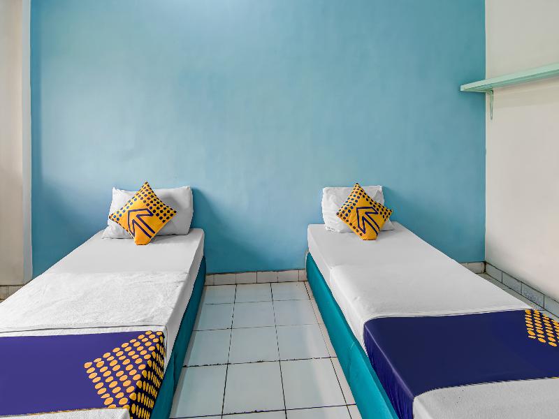 SPOT ON 90964 Hotel Margadana - Oda