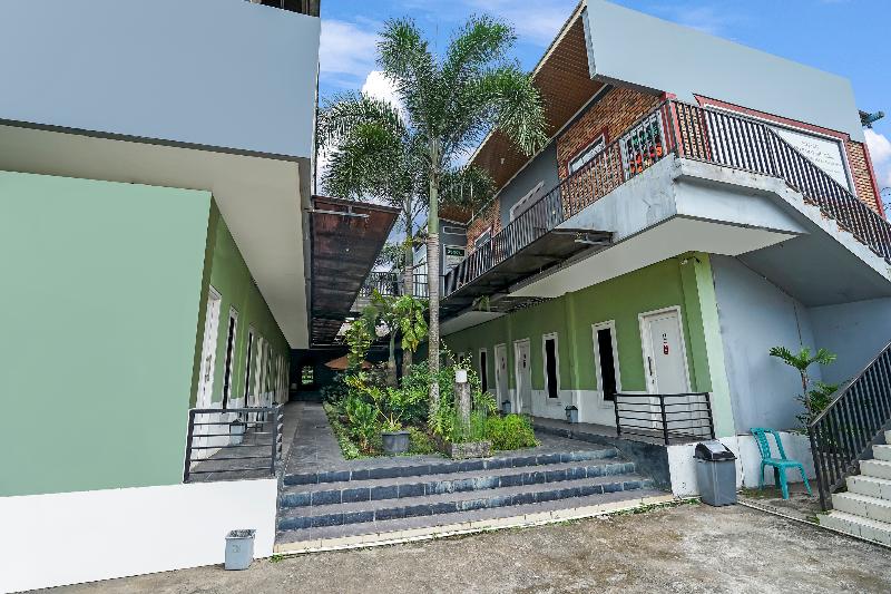 OYO 91027 Note Hotel Syariah - Genel