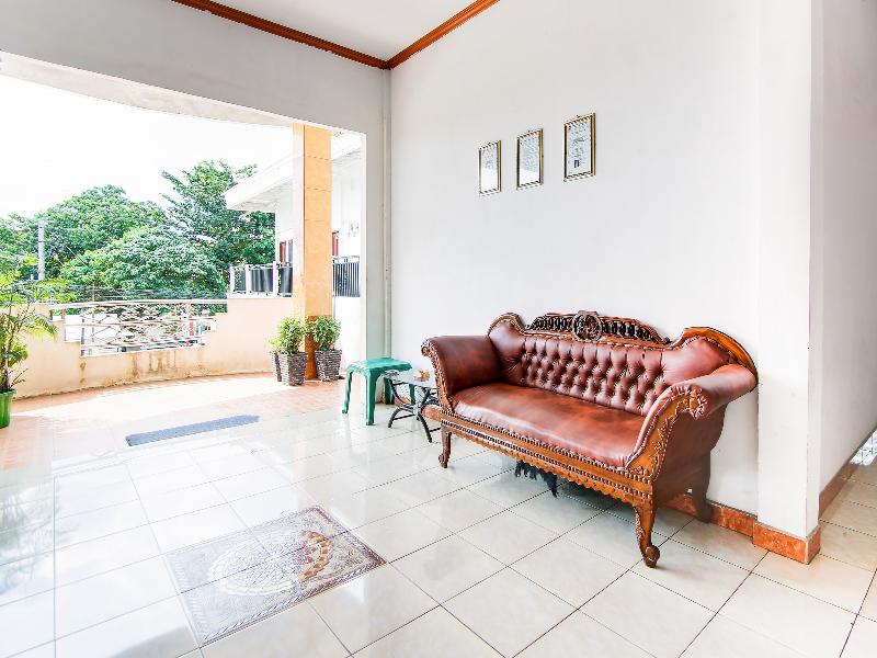 OYO 91063 Kost Bunga - Lobi