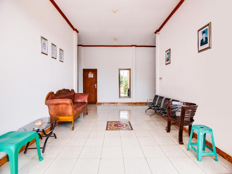 OYO 91063 Kost Bunga - Lobi