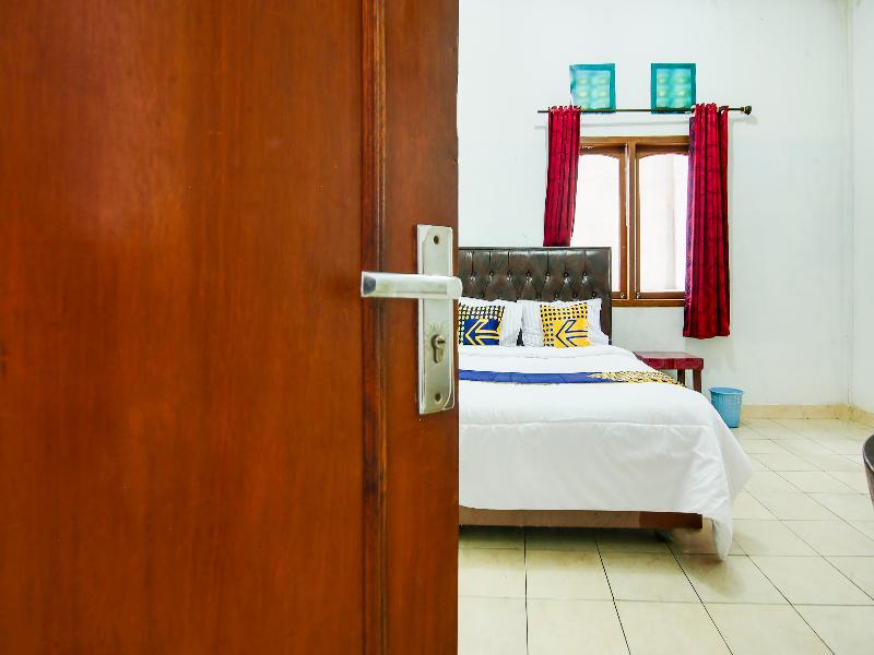 OYO 91063 Kost Bunga - Oda