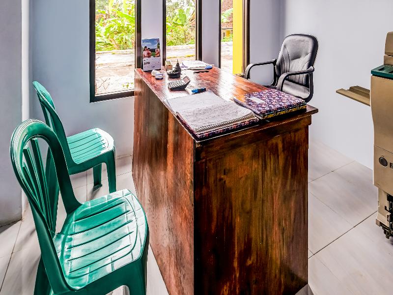 OYO Homes 91067 Desa Wisata Santanamekar - Lobi