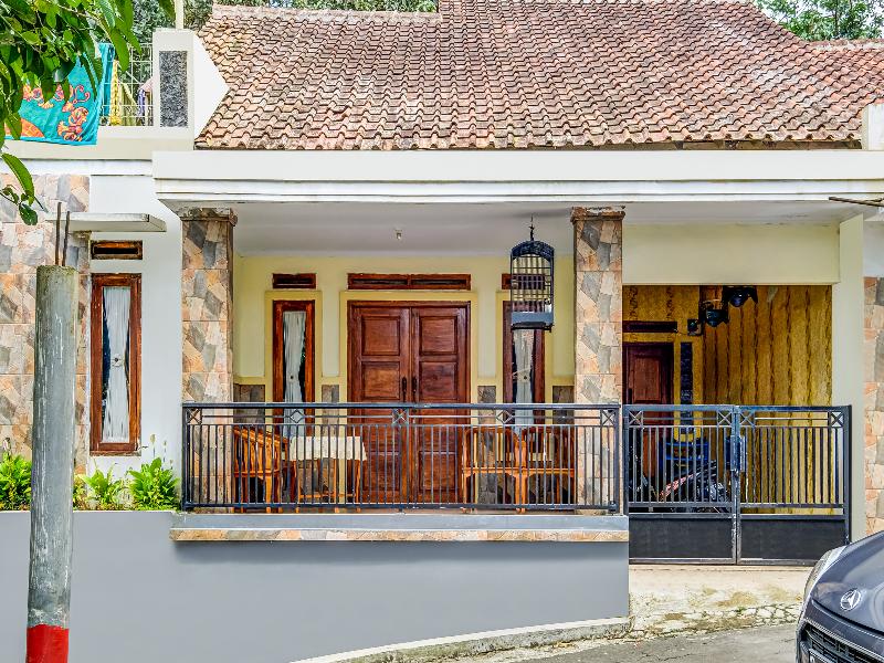 OYO Homes 91067 Desa Wisata Santanamekar - Genel