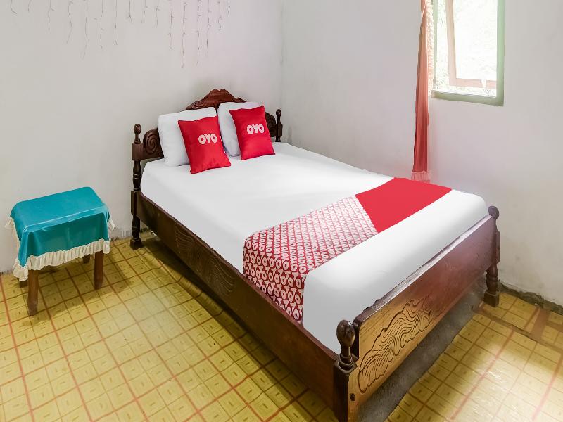 OYO Homes 91148 Homesstay Desa Wisata Bahoi - Oda