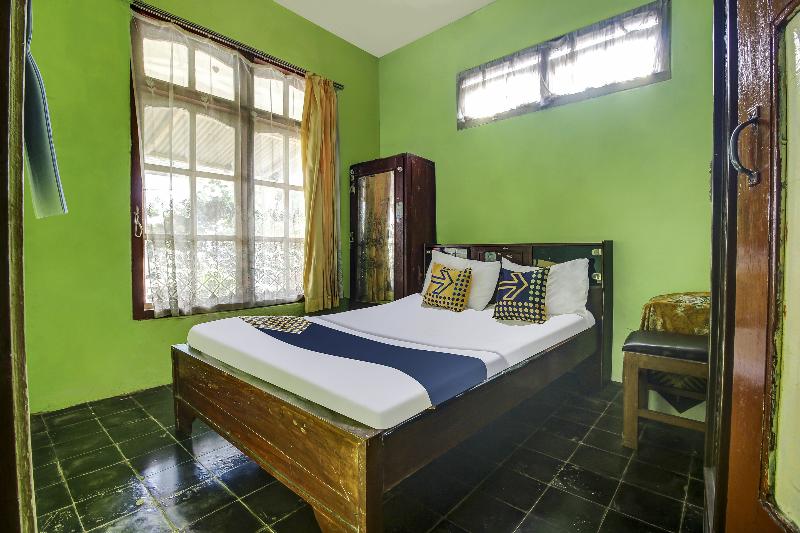 OYO Homes 91155 Desa Wisata Selamanik Ciamis - Oda