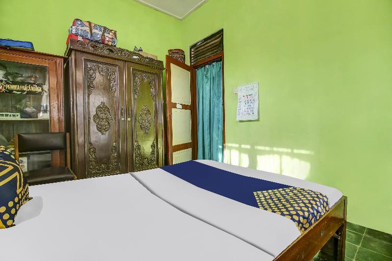 OYO Homes 91155 Desa Wisata Selamanik Ciamis - Oda
