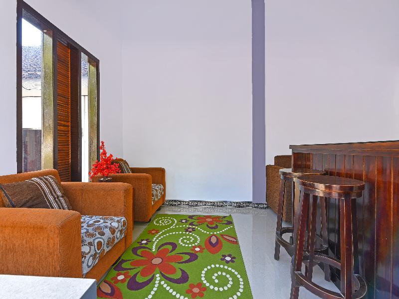 OYO 91192 Homestay Antara - Lobi
