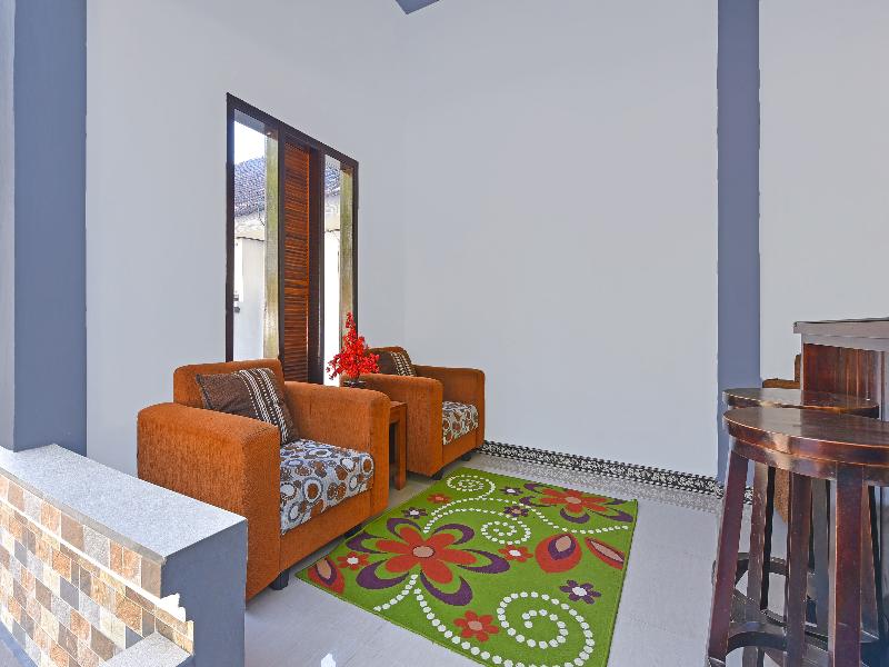 OYO 91192 Homestay Antara - Lobi