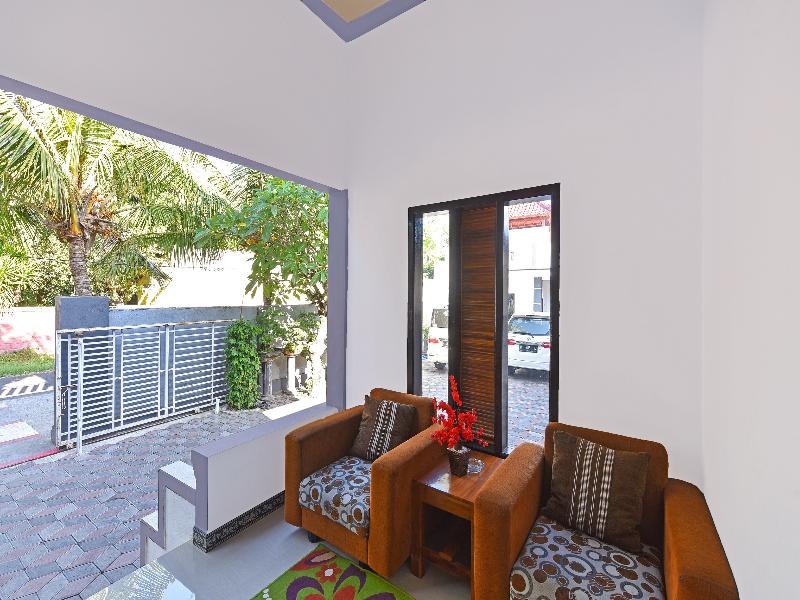 OYO 91192 Homestay Antara - Lobi