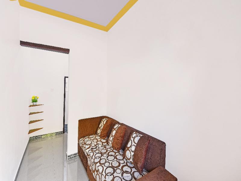 OYO 91192 Homestay Antara - Oda
