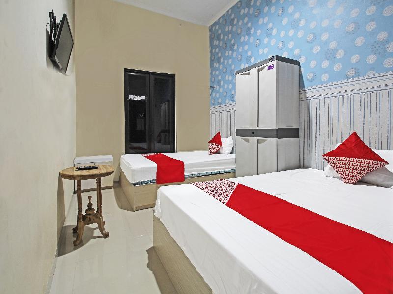 OYO 91202 Family Guest House Syariah - Oda