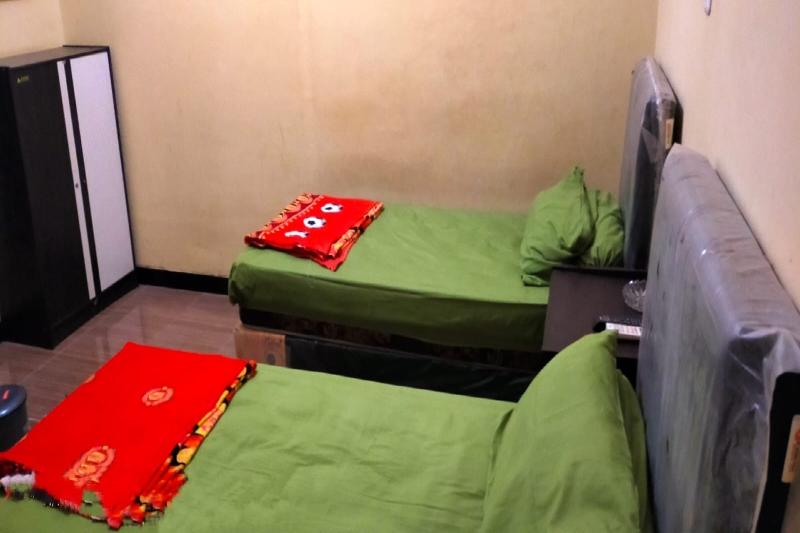 OYO 91251 Hotel Aida Lestari - Oda