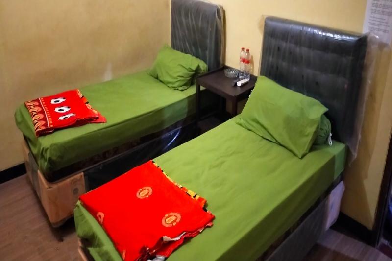 OYO 91251 Hotel Aida Lestari - Oda