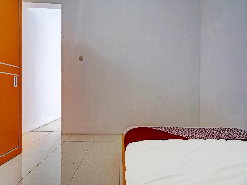 OYO 91329 Guest House Le-banon Syariah - Oda