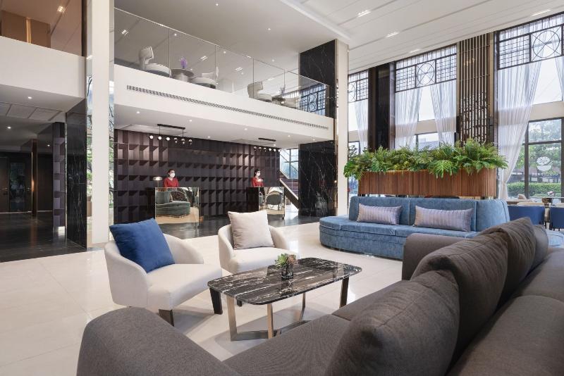 Ramada Plaza by Wyndham Sukhumvit 48 - Lobi