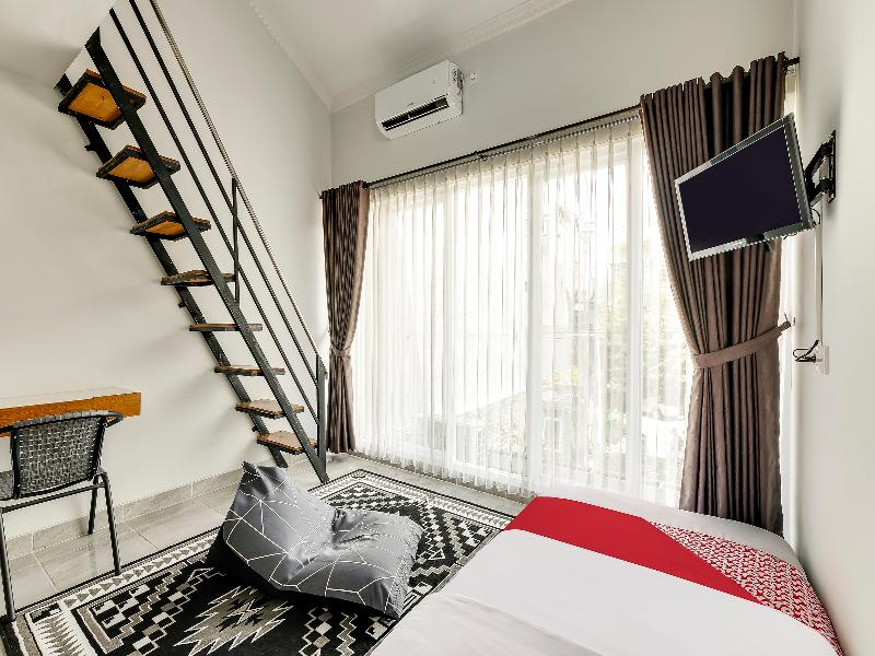 OYO Flagship 90983 Harmony Easy Stay - Oda