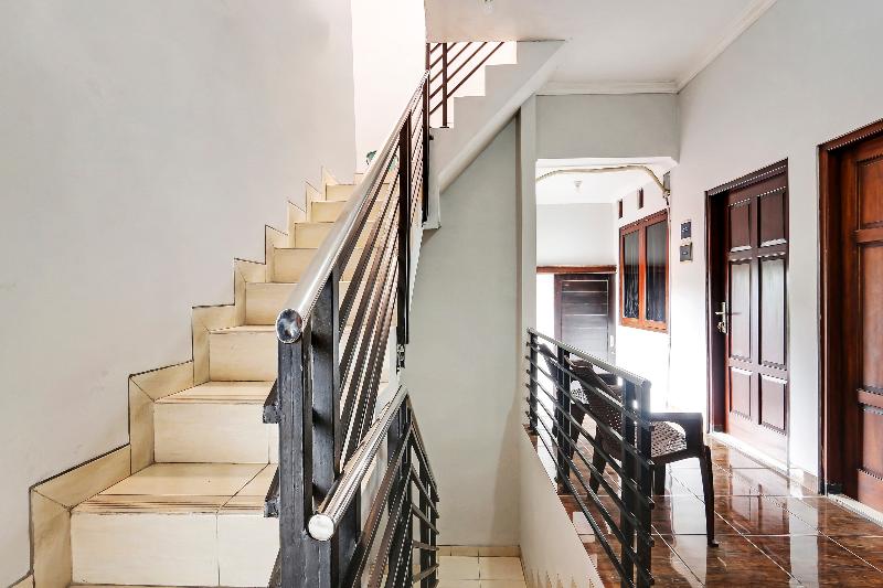 OYO 91082 Nathania Exclusive - Lobi