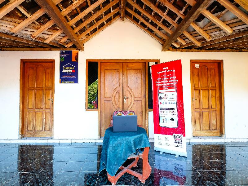 Homes Desa Wisata Wayang Manyaran Wonogi - Lobi