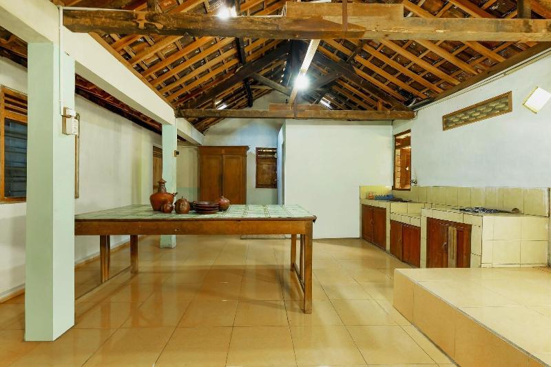 Homes Desa Wisata Wayang Manyaran Wonogi - Lobi
