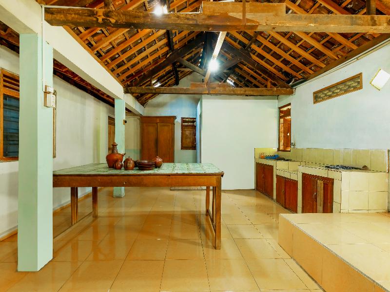 Homes Desa Wisata Wayang Manyaran Wonogi - Genel