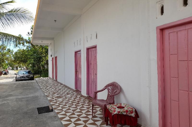 OYO HOMES 91248 Desa Wisata Banding Agung Danau Ra - Genel