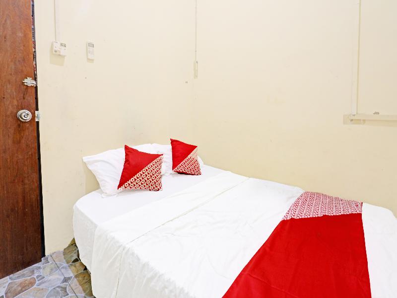 SPOT ON 91267 Sar Inn - Oda