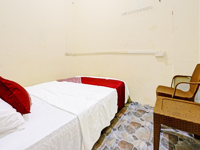SPOT ON 91267 Sar Inn - Oda