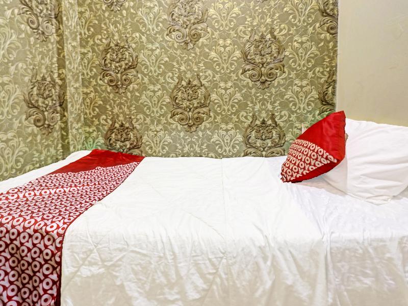 SPOT ON 91267 Sar Inn - Oda