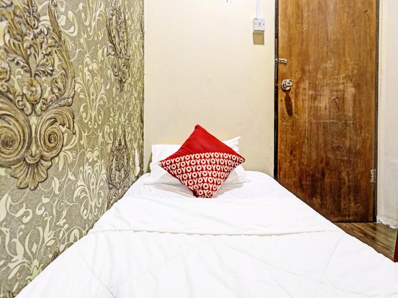 SPOT ON 91267 Sar Inn - Oda